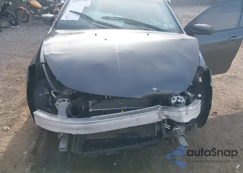 2015 Dodge Dart Sxt z USA, uszkodzony, nr VIN 1C3CDFBB0FD211515